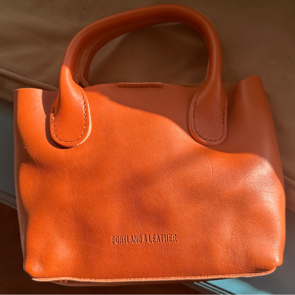 Portland Leather Persimmon Raindrop Purse